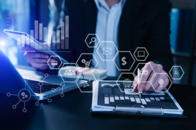 Webinar-Reihe Smart Services © mrmohock - stock.adobe