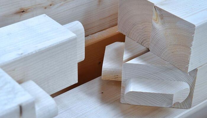 Maschinell bearbeitetes / abgebundenes Holz © Elsässer Holzbauwerte